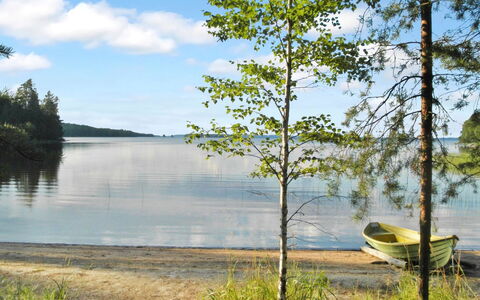 Maunonlahti: Blu, Acqua, Risorse Idriche, Verde, Corpo D'Acqua, Natura, Albero, Foglia, Ambiente Naturale, Paesaggio Naturale