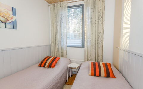 Loma-Koli 3: Legna, Raccordo, Tetto, Villetta, Casa, Casa, Porta, Portico, Edifici Giardino, Agriturismo