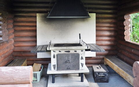 Piilopirtti: Mobilia, Sedia, Mobili Da Esterno, Tavolo, Legna, Tavolo Esterno, Cucina & Sala Da Pranzo Tavolo, Shade, Giardino, Ombrello