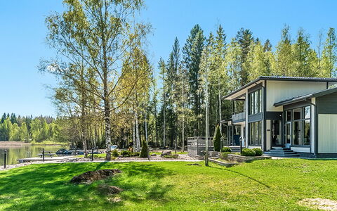 Villa Kaivopuisto: Albero, Casa, Casa, Zona Residenziale, Lotto, Villetta, Estate, Raccordo, Landscaping