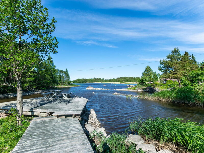 Lampaluodon Punainen Tupa
