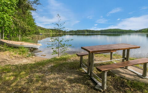 Lohi, Cjoe237 a: Albero, Banca, Casa, Villetta, Lago, Stagno, Foresta, Log Cabin