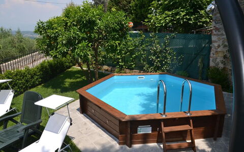 Casa Max: Piscina, Proprietà, Vasca Idromassaggio, Tempo Libero, Casa, Backyard, Immobiliare, Erba, Albero, Camera