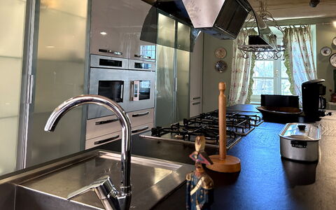 Borgo Bucatra Buonvento: Lavello, Rubinetto, Controsoffitto, Idraulico Fixture, Cabinetry, Interior Design, Cucina, Pavimento, Pavimentazione, Casa