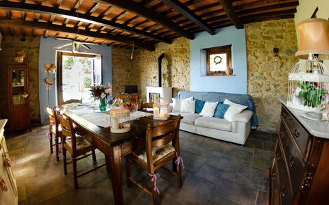 Podere L'istrice: Camera, Proprietà, Costruzione, Interior Design, Mobilia, Sala Da Pranzo, Tavolo, Soggiorno, Casa, Soffitto