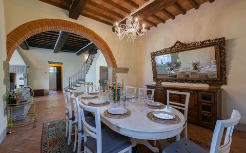 Villa Mezzavia: Proprietà, Camera, Costruzione, Interior Design, Mobilia, Soffitto, Casa, Sala Da Pranzo, Immobiliare, Tavolo
