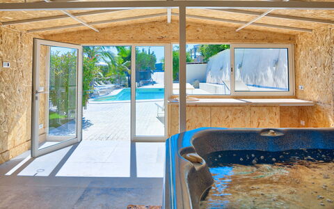 Villa Emanuele - Costarainera: Proprietà, Camera, Parete, Casa, Costruzione, Immobiliare, Estate, Interior Design, Azzurro, Casa