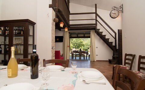 Domus Incantada: Ristorante, Proprietà, Camera, Tavolo, Costruzione, Interior Design, Casa, Mobilia, Architettura, Sala Da Pranzo