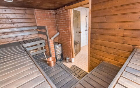 Villa Kaisla: Mobilia, Interior Design, Pavimentazione, Pavimento, Tavolo, Soffitto, Cucina & Sala Da Pranzo Tavolo, Illuminazione, Sedia, Casa