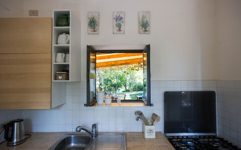 La Villa Di Ostra: Camera, Proprietà, Cucina, Casa, Controsoffitto, Casa, Mobilia, Costruzione, Interior Design, Immobiliare