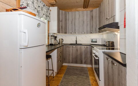 Hatun Huilaus: Legna, Apparecchio Major, Pavimentazione, Soffitto, Cucina, Pavimento, Interior Design, Controsoffitto, Camera, Mobilia