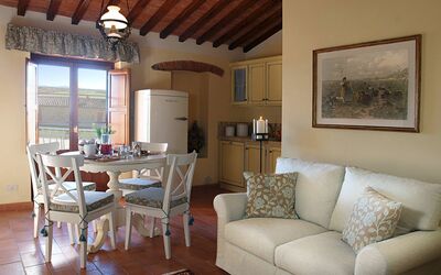 Dante Alighieri: Soggiorno, Camera, Proprietà, Mobilia, Interior Design, Costruzione, Soffitto, Casa, Casa, Immobiliare