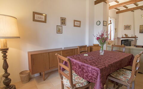 Olimpia: Camera, Proprietà, Mobilia, Interior Design, Costruzione, Tavolo, Sala Da Pranzo, Casa, Soffitto, Immobiliare