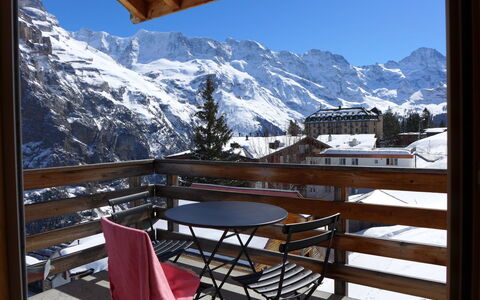Mürren 300: Montagna, Geografia Montane, Neve, Cielo, Proprietà, Paesaggio Naturale, Camera, Catena Montuosa, Inverno, Tavolo