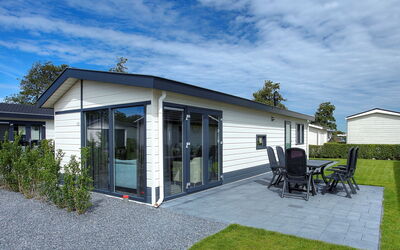 Parc du Soleil 111.32: Proprietà, Casa, Casa, Immobiliare, Costruzione, Villetta, Facciata, Albero, Architettura, Tetto