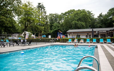 Ede 203: Piscina, Acqua, Tempo Libero, Centro Ricreativo, Cielo, Estate, Vacanza, Ricreazione, Immobiliare, Piscina