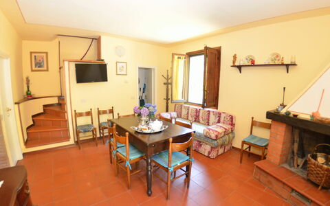 Agli Olivi: Camera, Proprietà, Costruzione, Mobilia, Soggiorno, Interior Design, Casa, Pavimento, Immobiliare, Tavolo