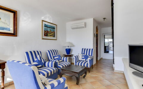 Marinas Beach: Camera, Proprietà, Costruzione, Mobilia, Immobiliare, Interior Design, Casa, Tavolo, Pavimento, Sala Da Pranzo