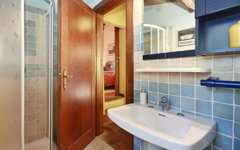 Borgo Antico Paolo: Bagno, Proprietà, Camera, Costruzione, Immobiliare, Piastrella, Interior Design, Casa, Architettura, Casa