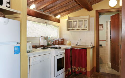 Borgo Antico Paolo: Camera, Proprietà, Cucina, Mobilia, Costruzione, Controsoffitto, Cabinetry, Casa, Interior Design, Soffitto