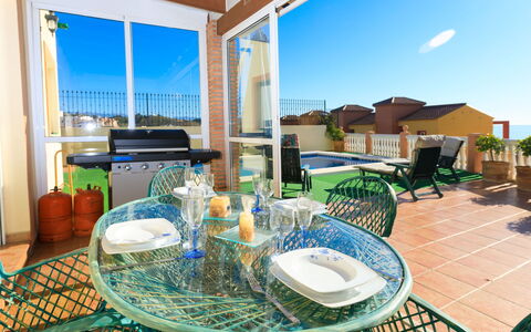Villa Jazmin: Blu, Giallo, Balcone, Color Legno, Hotel, Pianta Della Casa