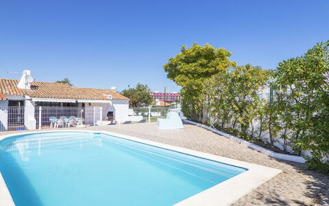 Villa Jacaranda V3: Proprietà, Piscina, Immobiliare, Casa, Costruzione, Estate, Casa, Vacanza, Cielo, Villa