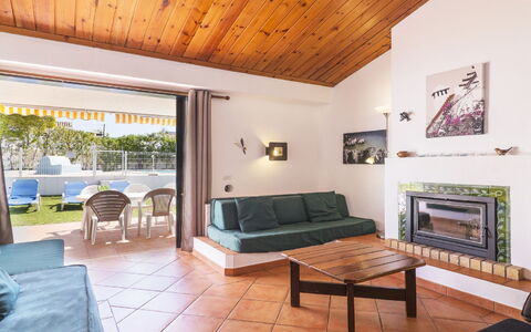 Villa Jacaranda V3: Proprietà, Camera, Mobilia, Costruzione, Interior Design, Soffitto, Casa, Soggiorno, Immobiliare, Pavimento