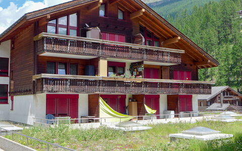 Zermatt 71: Casa, Proprietà, Costruzione, Casa, Immobiliare, Architettura, Tetto, Hill Station, Legna, Area Rurale