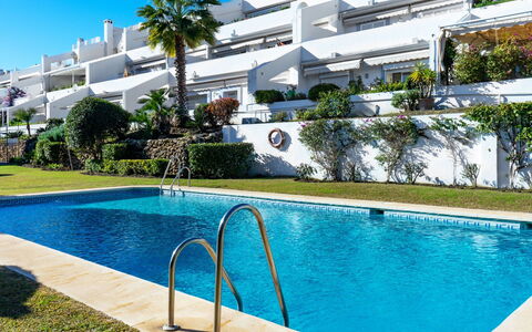Mirador Ii: Piscina, Proprietà, Costruzione, Immobiliare, Appartamento, Ricorrere, Casa, Zona Residenziale, Vacanza, Condominio