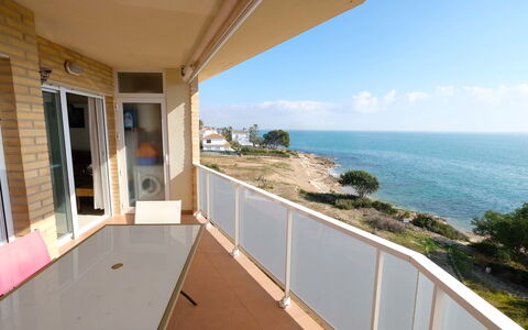 Ona de Mar: Proprietà, Balcone, Costruzione, Immobiliare, Casa, Camera, Appartamento, Finestra, Casa, Corrimano