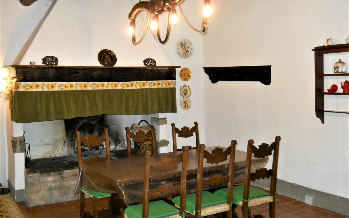 Alloggio:&nbsp;Ginestra