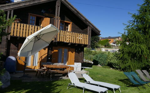 Nendaz 706: Proprietà, Casa, Costruzione, Casa, Immobiliare, Backyard, Lettino, Mobili Da Esterno, Cortile, Mobilia