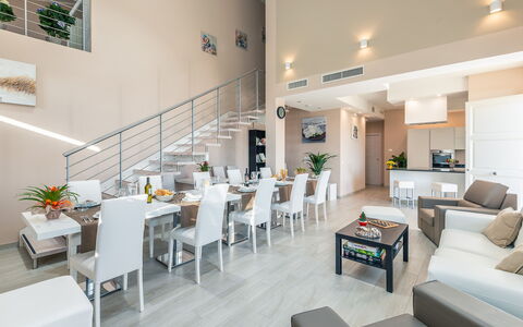 Villa Le Terme: Proprietà, Camera, Interior Design, Costruzione, Mobilia, Soggiorno, Immobiliare, Casa, Architettura, Atrio