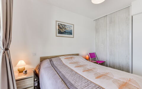 Balnéa: Camera Da Letto, Proprietà, Letto, Camera, Mobilia, Lenzuolo, Telaio Del Letto, Interior Design, Immobiliare, Bedding