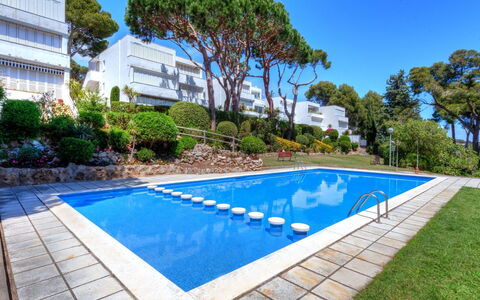 Cap Roig: Piscina, Proprietà, Immobiliare, Tempo Libero, Casa, Erba, Costruzione, Villa, Vacanza, Appartamento