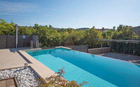 Sontje: Piscina, Proprietà, Immobiliare, Acqua, Casa, Tempo Libero, Vacanza, Backyard, Costruzione, Zona Residenziale