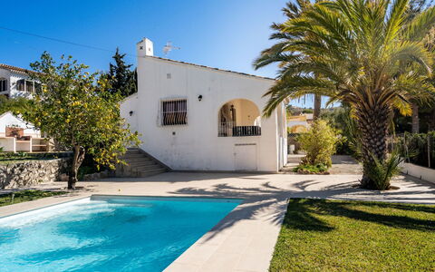 Aurelie: Proprietà, Casa, Costruzione, Piscina, Immobiliare, Villa, Estate, Casa, Azzurro, Architettura