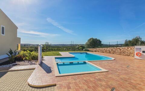 Vila Caravela: Proprietà, Piscina, Immobiliare, Casa, Casa, Costruzione, Estate, Zona Residenziale, Villa, Vacanza