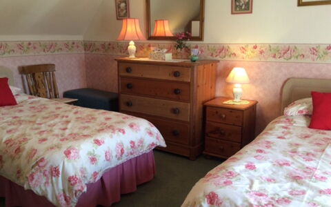 Leduckie: Mobilia, Proprietà, Cornice, Cabinetry, Comfort, Letto, Legna, Tessile, Interior Design, Specchio