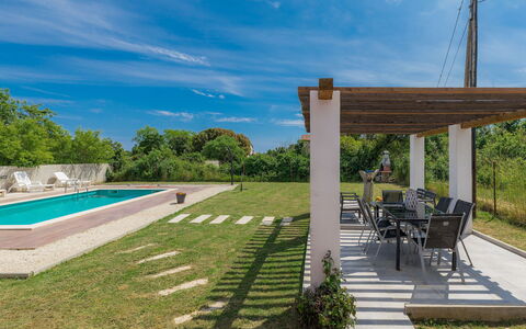 Alma: Nube, Cielo, Pianta, Botanica, Shade, Architettura, Lotto, Urban Design, Albero, Erba