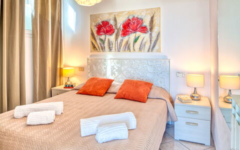 Il Geranio Sant'elmo - Diano Marina: Camera Da Letto, Camera, Mobilia, Proprietà, Interior Design, Letto, Suite, Arancia, Parete, Costruzione