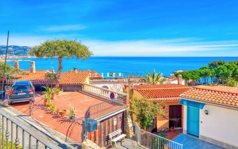 Il Geranio Sant'elmo - Diano Marina: Proprietà, Immobiliare, Cielo, Costruzione, Casa, Vacanza, Casa, Architettura, Turismo, Tetto
