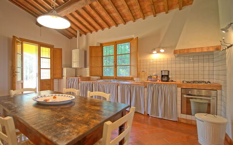 Casa Legoli: Proprietà, Camera, Costruzione, Mobilia, Controsoffitto, Pavimento In Legno, Soffitto, Interior Design, Pavimento, Cucina