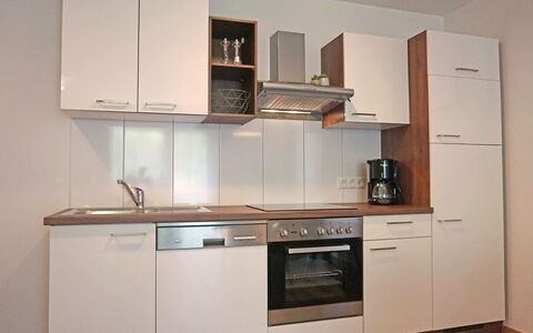 Jonas: Cabinetry, Costruzione, Controsoffitto, Mobilia, Cucina Stufa, Elettrodomestico Da Cucina, Rubinetto, Cucina, Legna, Elettrodomestico