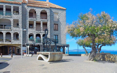 Albatros: Proprietà, Costruzione, Cittadina, Architettura, Casa, Azzurro, Immobiliare, Estate, Vacanza, Albero