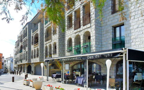 Albatros: Costruzione, Proprietà, Uso Misto, Quartiere, Architettura, Cittadina, Casa, Città, Insediamento Umano, Immobiliare
