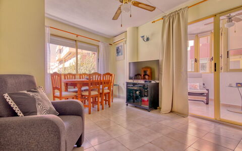 Calpe Pueblo: Proprietà, Camera, Ventilatore, Mobilia, Costruzione, Soffitto, Interior Design, Pavimento, Immobiliare, Casa
