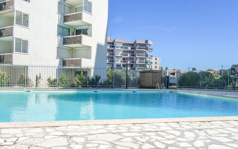 Arcachon 204: Acqua, Costruzione, Pianta, Proprietà, Cielo, Piscina, Azzurro, Finestra, Albero, Tempo Libero