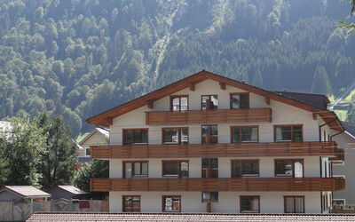 Alpenstrasse 1