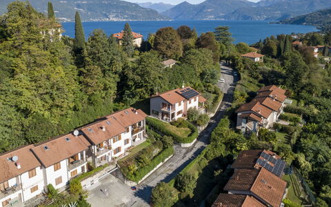 La Rocca: Costruzione, Casa, Zona Residenziale, Casa, Tetto, Paesaggio, Area Rurale, Villaggio, Insediamento Umano, Sobborgo